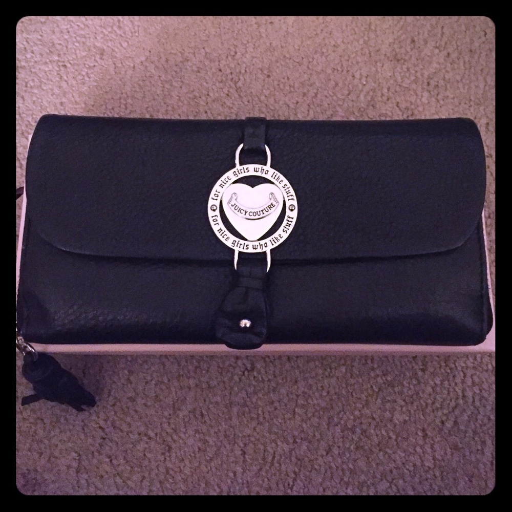 💋💗💋Juicy Couture Authentic Wallet